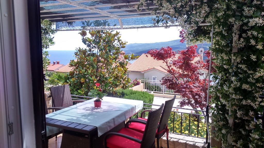 Apartments Silmare Rabac Εξωτερικό φωτογραφία